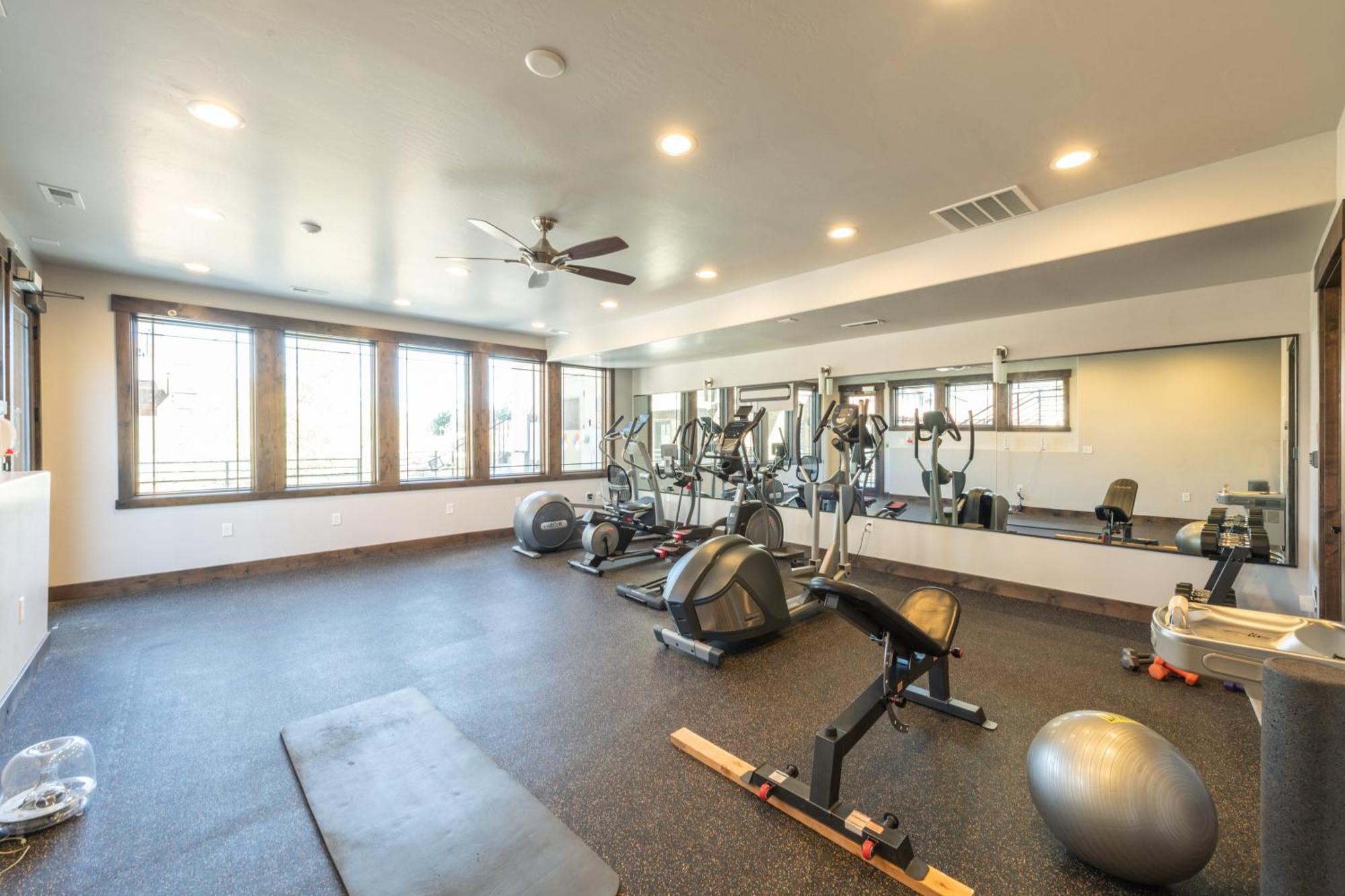 Blackstone Luxury 2Br, Walk To Skiing At Cabriolet, Mountain View, Shared Pool And Hot Tub, Gym Park City Eksteriør bilde