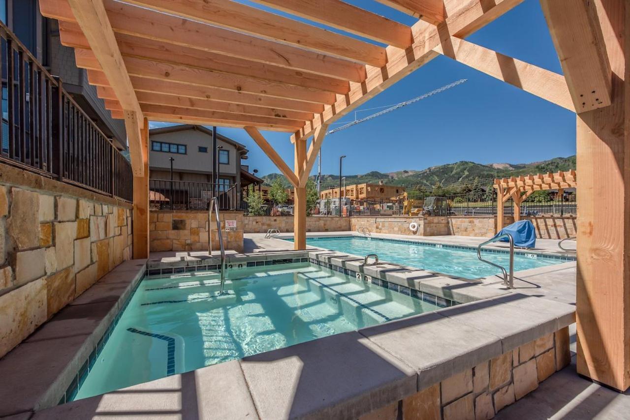 Blackstone Luxury 2Br, Walk To Skiing At Cabriolet, Mountain View, Shared Pool And Hot Tub, Gym Park City Eksteriør bilde